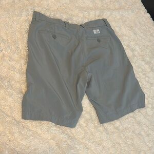 Vineyard Vines breaker shorts